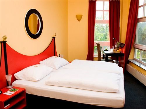 Hotel Am Ruhrufer Business & Golf Mülheim an der Ruhr Dış mekan fotoğraf